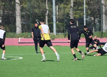 Anadolu Üniversitesi’nde Ergene Velimeşe maçı hazırlıklarına ara vermeden başladı