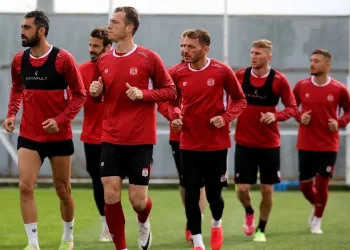 Sivasspor’da Kasımpaşa mesaisi sürüyor