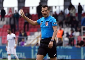 Kayserispor -Rizespor maçını Burak Şeker yönetecek