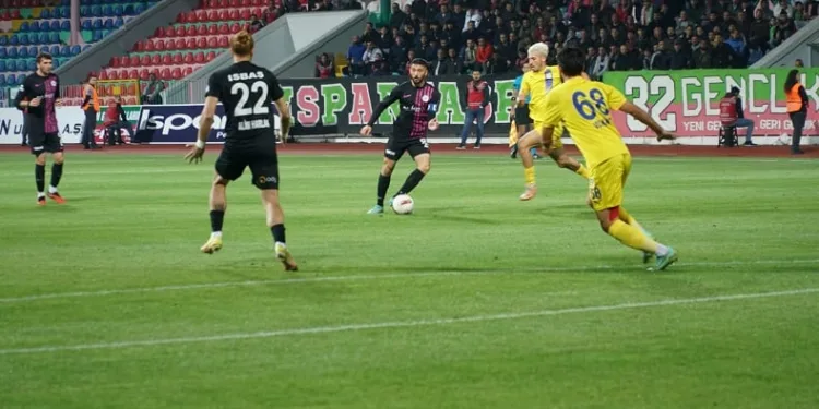 TFF 2. Lig: Isparta 32 Spor: 1 – Belediye Derincespor: 0