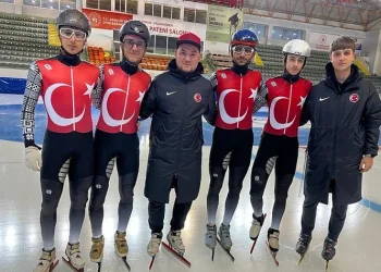 Buzun aslanları madalya için Kanada’ya uçtul