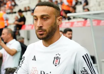 Cenk Tosun, Galatasaray karşısında ligde siftah yapmak istiyor