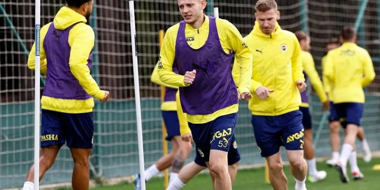 Fenerbahçe, Hatayspor maçı hazırlıklarını sürdürdü