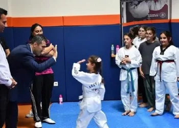 Hakan Yüksel, eğitimlerini sürdüren gençleri ziyaret etti