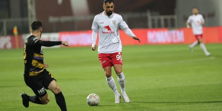 Altınordu’da Ali Özgün kadro dışı bırakıldı