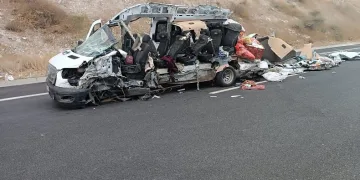 Feci kazada 5 kişi hayatını kaybetti, 17 yaralı var
