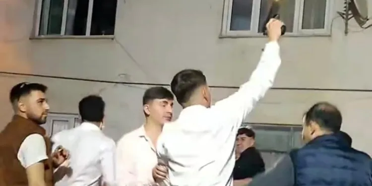 Bursa’da düğünde magandalar havaya ateş açtı