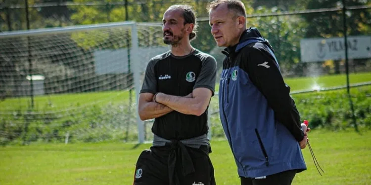 Sakaryaspor, Altay mesaisine başladı