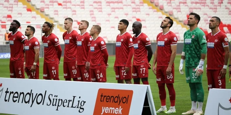 Sivasspor, Süper Lig’de 3. mağlubiyetini aldı