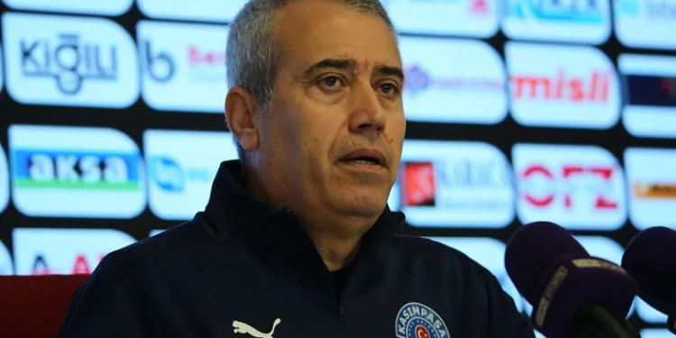 Kasımpaşa Teknik Direktörü Kemal Özdeş: “Maçtan önce ne öngördüysek gerçekleşti”