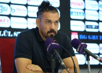Sivasspor Teknik Direktörü Servet Çetin’den istifa çağrılarına yanıt