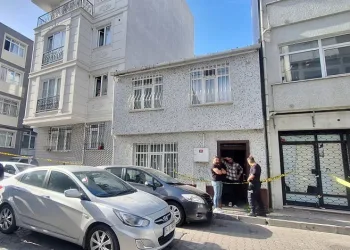 Tartıştığı arkadaşını öldürüp teslim oldu