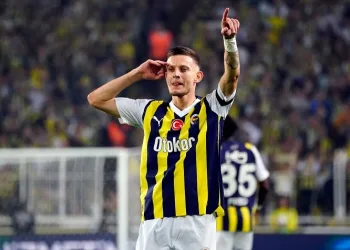 Sebastian Szymanski 9. golünü attı
