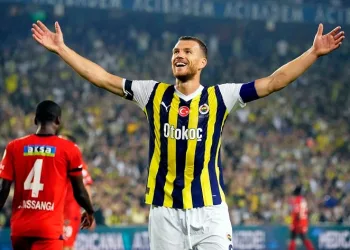 Edin Dzeko, Süper Lig’de gol sayısını 7’ye çıkardı