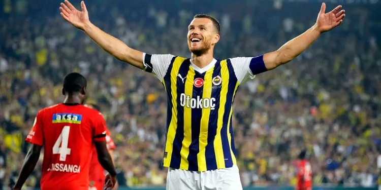 Edin Dzeko, Süper Lig’de gol sayısını 7’ye çıkardı