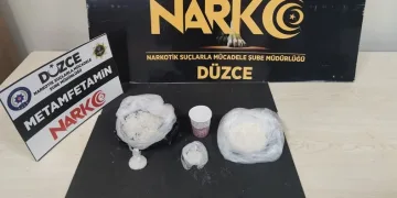 Durdurulan araçtan uyuşturucu çıktı