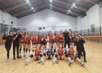 Eczacıbaşı 2. Lig Voleybol Takımı, 3’te 3 yaptı