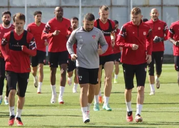 EMS Yapı Sivasspor’da moralsiz idman