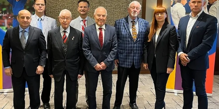 Erdoğan Arıpınar, CIFP Başkan Yardımcısı oldu