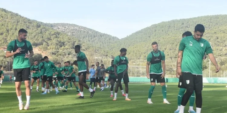 Bodrum FK, zirve yarışını bırakmak istemiyor