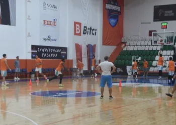 Çağdaş Bodrumspor Başantrenörü Ender Arslan: “Hedefim sıradaki maçı kazanmak, zaten hedef kendini belli eder”