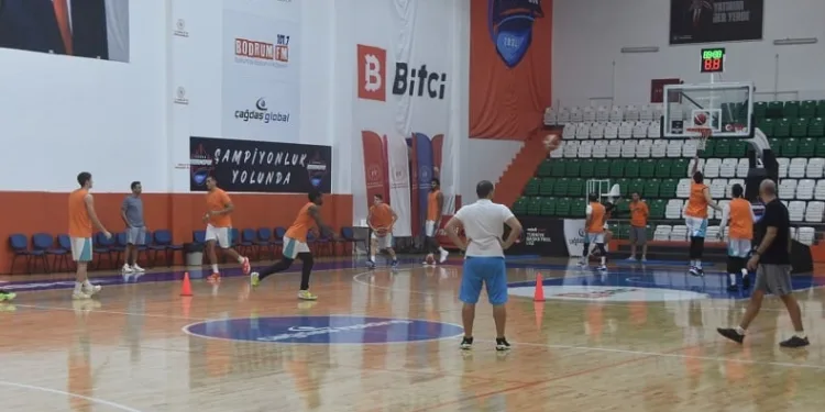 Çağdaş Bodrumspor Başantrenörü Ender Arslan: “Hedefim sıradaki maçı kazanmak, zaten hedef kendini belli eder”
