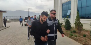 Bursa’da çaldılar, Kocaeli’de tutuklandılar