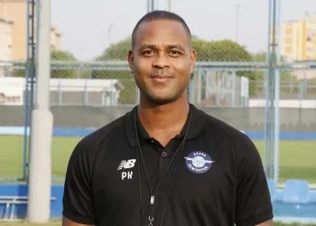 Adana Demirspor Teknik Direktörü Patrick Kluivert: ”Sahaya çıkıp 3 puan almak istiyoruz”