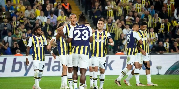 Fenerbahçe, galibiyet serisini 20 maça çıkardı
