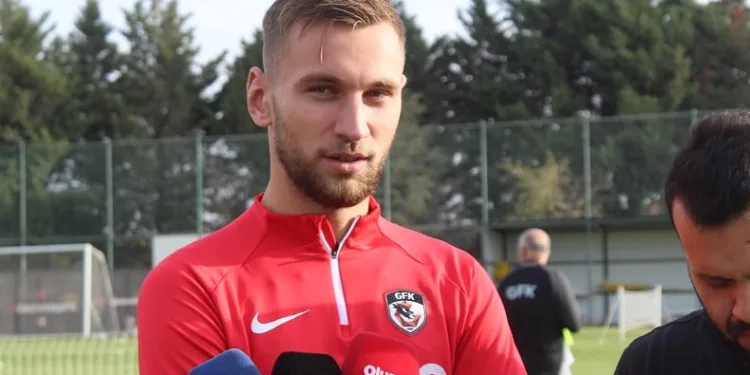 Gaziantep Futbol Kulübü’nün Rumen forveti Denis Dragus: “Beşiktaş maçından elimiz boş dönmek istemiyoruz”