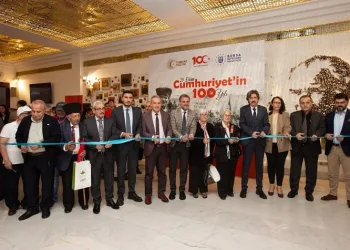 Bursa’da Cumhuriyet coşkusu sergilere yansıdı