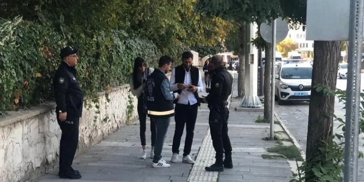 Elazığ’da okul önü denetimleri sürüyor