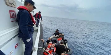Aydın’da 33 düzensiz göçmen kurtarıldı