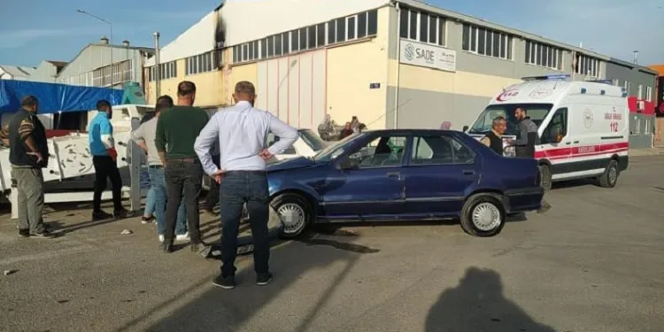 Çorum’da iki otomobil çarpıştı: 1 yaralı