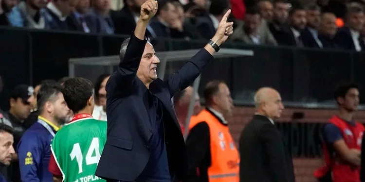 İsmail Kartal: “Cumhuriyet Bayramı’nda bu galibiyet camiamıza hayırlı olsun”