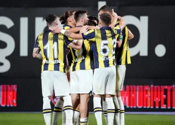 Fenerbahçe, galibiyet serisini 21 maça çıkardı