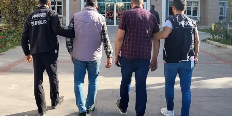 Burdur Emniyetinden uyuşturucu operasyonu