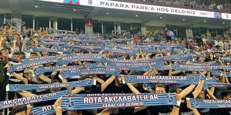 Trabzonspor, taraftarı Fenerbahçe maçında takımını tribünde desteklemek istiyor