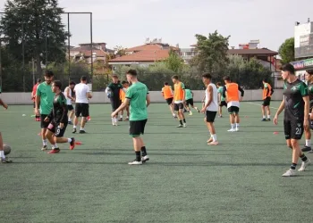 Genç horozlar, Manisa’ya 2. galibiyet için gidiyor