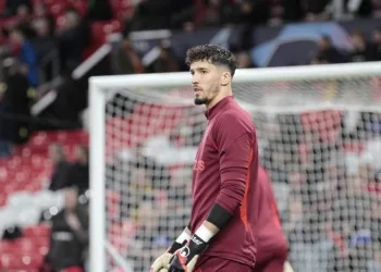 Altay Bayındır: “Galatasaray ile oynadığımız maçlardaki atmosferi seviyordum”