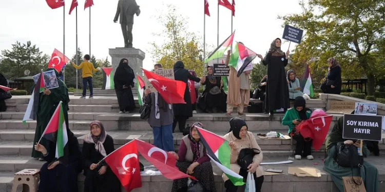 Kırıkkaleli kadınlar, Filistin’e destek eylemi yaptı