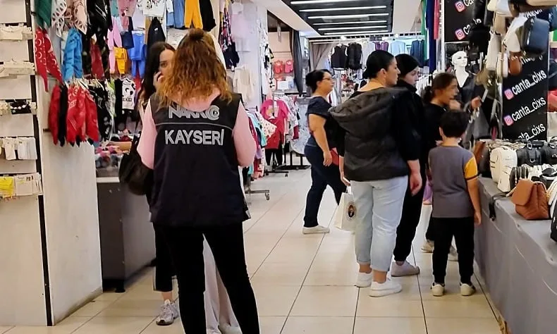 Kayseri Narkotik Polisi Vatandaşı Bilgilendirdi