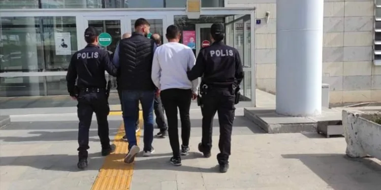 Elazığda 2 şüpheli yakalandı
