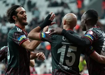 Beşiktaş’ta Tayfur Bingöl’ün sol uyluk arka adalesinde gerilme ve ödem tespit edildi