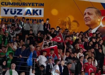 Ak Parti’de Kongre günü, salona girişler başladı