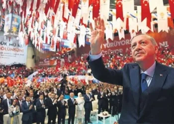 Erdoğan, AK Parti Genel Başkanlığına yeniden seçildi