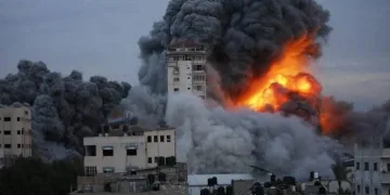 İsrail, Gazze Şeridi’nde 800 noktayı vurdu