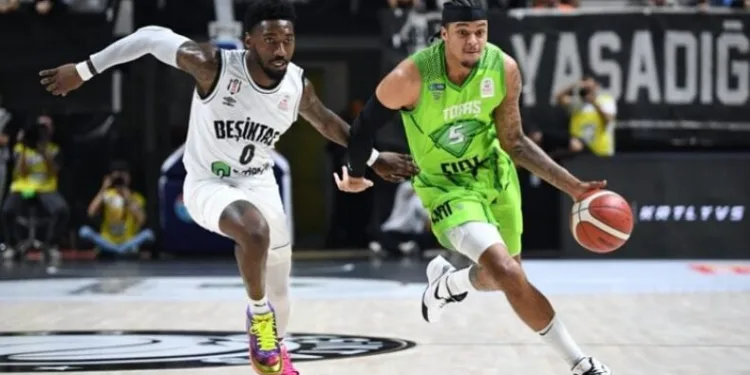 TOFAŞ deplasmanda Beşiktaş Emlakjet’e 69-54 mağlup oldu.