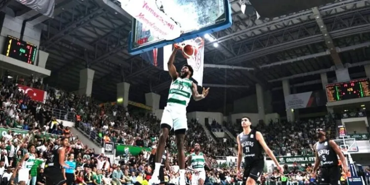 Bursaspor İnfo Yatırım Uzatmada güldü