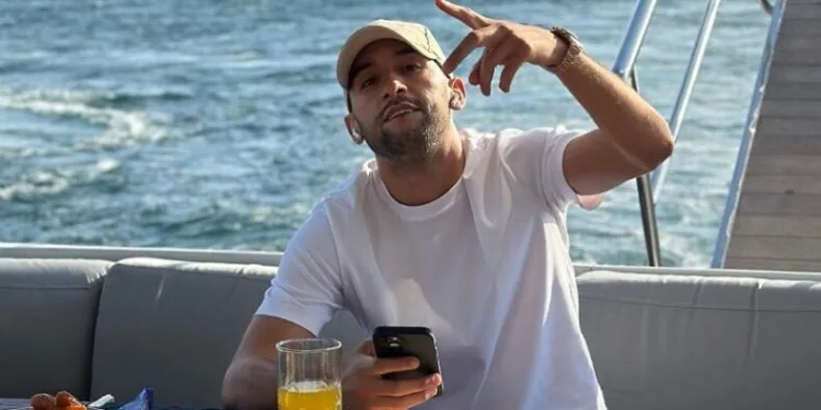 Ziyech kafa karıştırdı, Sakat ama plajda ortaya çıktı